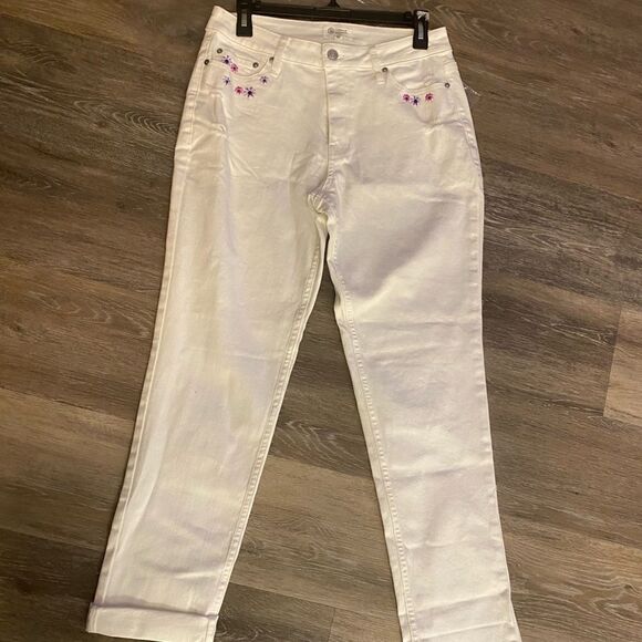 New Candace Cameron Bure Pacific Denim Girlfriend Jeans White Sz 4 - Picture 1 of 6